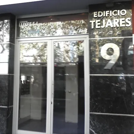 Apartment Aparment In Historical & Commercial Center 5minutes Walking To The Alcazar