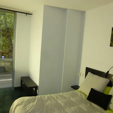 Aparment In Historical & Commercial Center 5minutes Walking To The Alcazar Apartment Cordoba