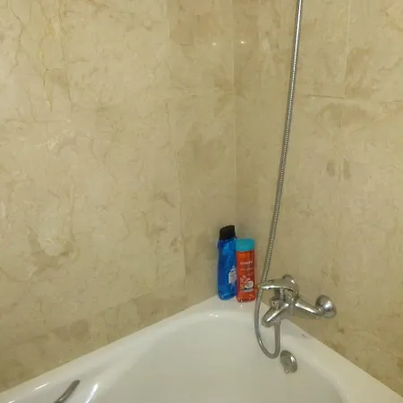 Aparment In Historical & Commercial Center 5minutes Walking To The Alcazar Apartment Cordoba