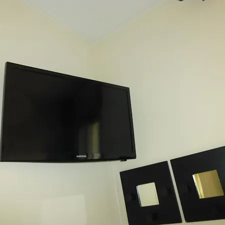 Apartment Aparment In Historical & Commercial Center 5minutes Walking To The Alcazar Cordoba