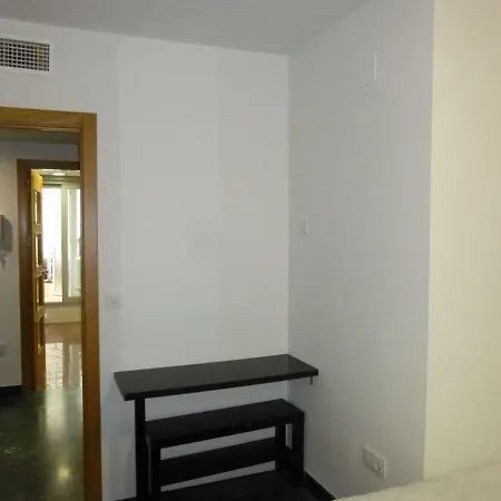 Aparment In Historical & Commercial Center 5minutes Walking To The Alcazar Cordoba