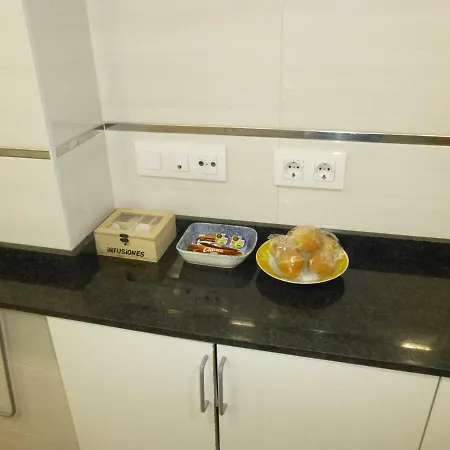 Aparment In Historical & Commercial Center 5minutes Walking To The Alcazar Apartment Cordoba